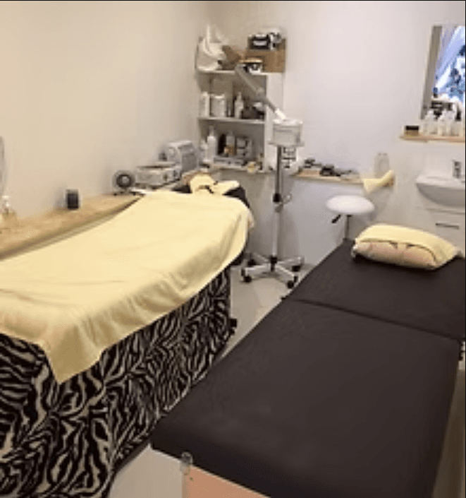 Waxing & Lash Extensions at Seductive Beauty